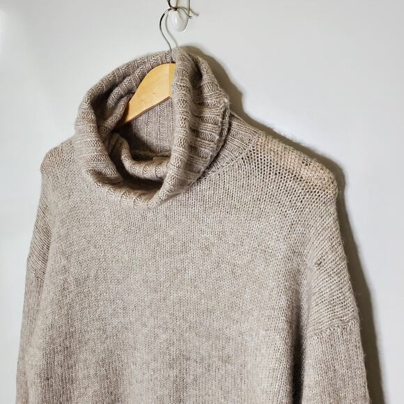 H&M beige alpaca wool blend cowl neck oversized sweater Size Large - Picture 2 of 9